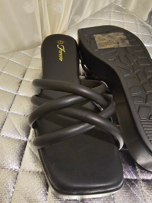 SHOE-13 - Black Square Front Strappy Platform Sandals